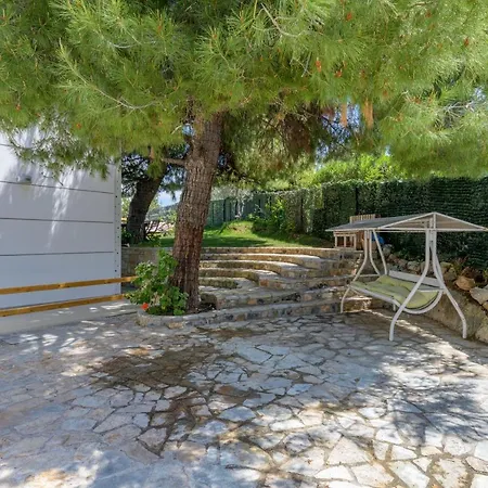 Crystal Villa *